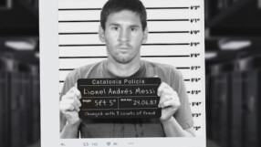 Шегуват се с осъдения Меси (ВИДЕО)