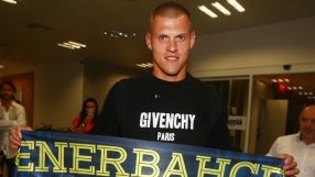 Топло посрещане за Мартин Шкъртел във 