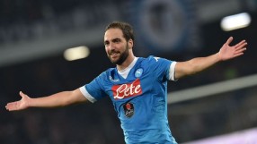 Гонсало Игуаин сензационно подписва с Ювентус