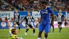 ПСЖ се оглежда в нападател на 