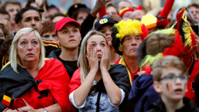 Сълзи и летящи столове в Белгия след отпадането от световното (ВИДЕО)