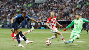 Гол, гол и пак гол! Днешният финал - най-резултатен от половин век