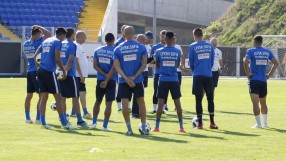 Само обрат може да спаси 