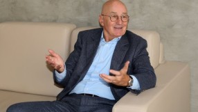 В Сърбия: Муслин преговаря с 