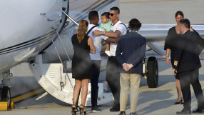 Ново начало: Кристиано Роналдо пристигна в Торино (ВИДЕО)