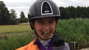 Ая Митева спечели исторически медал за българския конен спорт