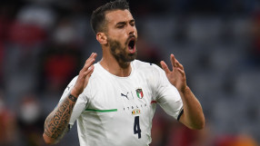 Спинацола: Ако Италия спечели, ще подскачам на терена на един крак