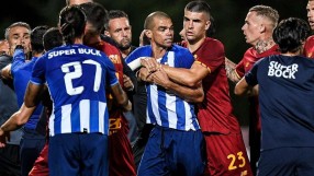 Грубиянът Пепе предизвика меле в контролата между 