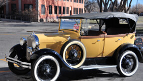 Далечната 1884 г.: Историята на първите електрически автомобили