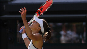 Корне прекъсна феноменалната серия на Швьонтек