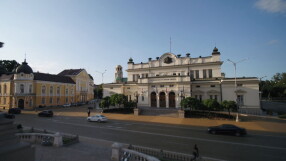 Това Народното събрание ще заседава за последен път