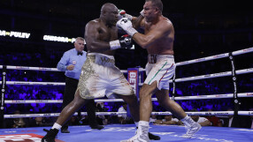 Чисора си отмъсти на Пулев в гладиаторска битка