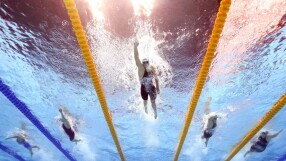 Отложиха световното първенство по плуване в Доха