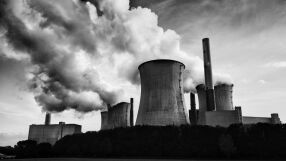 Най-богатият 1% от хора генерират вредни емисии, колкото най-бедните 2/3 от човечеството