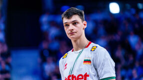 В очакване на победителя: Алекс Николов ли ще е най-добрият волейболист в света? 