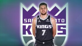 Везенков ще играе с №7 в Сакраменто (ВИДЕО)