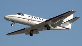 Частните самолети на руските олигарси продължават да летят, но не към Европа