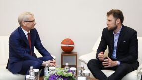 Премиерът към Везенков: Вие сте вдъхновение за всички българи