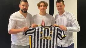 Ювентус представи Бибишков (ВИДЕО)