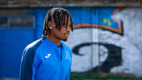 Свалиха футболист на Левски на границата