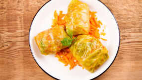 Румънец колекционира сарми и мечтае да направи музей, в него ще има и експонати от България