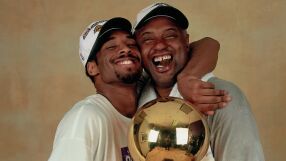 Бащата на Коби го последва на небето