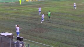 Картофени ниви: Затварят три стадиона от Първа лига?