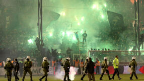 Специални части пазят ПАО - Ботев Пловдив (ВИДЕО)