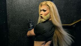 Той иска да го наричат Пиш и не знае защо го мразят (ГАЛЕРИЯ)