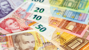 Нов спор между управляващи и опозиция: До 5 декември първият бюджет в евро трябва да бъде приет