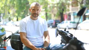Скутер вместо задръстване: Как един човек реши да препрограмира движението в София (ВИДЕО)