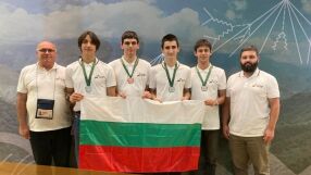 Пет медала за България от Международната олимпиада по физика в Колумбия