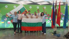 Български ученици спечелиха четири медала от Международна олимпиада по биология