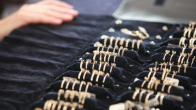 Ново изискване за бижутерските магазини предизвика недоволство