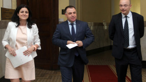 Найденов и Сие зарадваха фермерите с 600 милиона от Европа