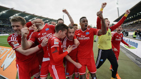 Хамбургер оцеля срещу отбора на Илиян Мицански