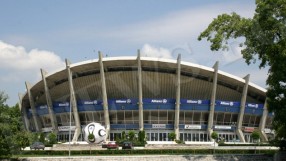 Премиерът Борисов и министър Кралев инспектираха зала „Конгресна” във Варна