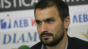 След Батков още един футболен началник се разплака (ВИДЕО)