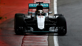 Люис Хамилтън стартира от първа позиция в Канада