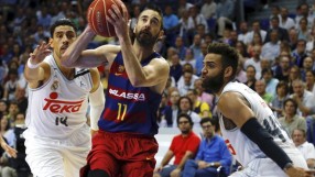 Барса и Везенков отново със загуба от Реал 