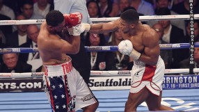 Джошуа нокаутира Бризийл и защити титлата си в тежка категория за първи път 