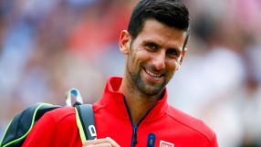 Бедрата на Джокович не лъжат (ВИДЕО)