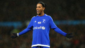 Да сме като Роналдиньо: Меси, Неймар, Ривалдо балансират виртуална топка