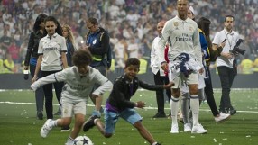 Брилянтната техника на малкия Роналдо (ВИДЕО)