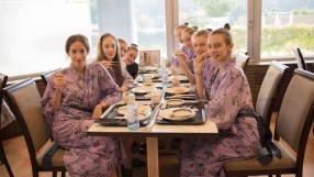 Българските гимнастички цъфтят като рози в Япония (ВИДЕО)