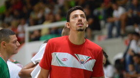 Тестват натурализиран американец срещу Тунис 