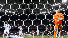 Три хърватски шамара приближиха Аржентина до ранно отпадане (ГАЛЕРИЯ)