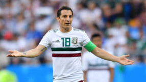 Мексикански национал: Неймар обича да преиграва, всеки го знае