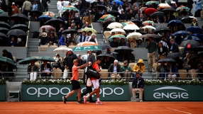 Джокович и Тийм доиграват полуфинала в събота