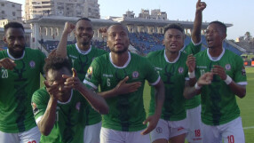 Мадагаскар на Анисе гледа към осминафиналите (ВИДЕО)